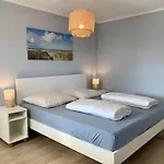 Holiday home Coastal Hideaway With Garden Sint Maartensvlotbrug